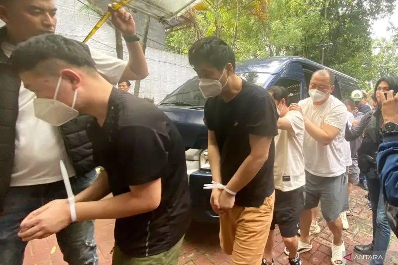 Kantor Polisi Palsu China di Jakarta Terungkap Karena Tak Bayar Iuran Warga