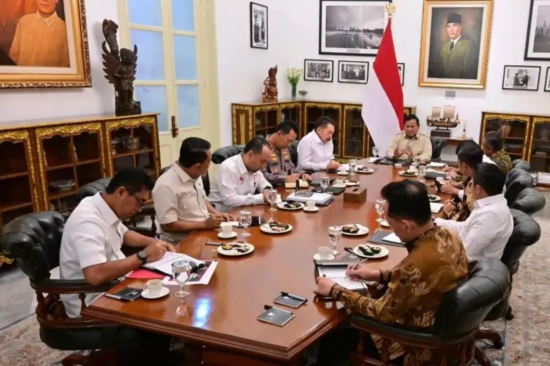 Rabu Malam, Prabowo Panggil Kapolri, Mentan, Jaksa Agung hingga Kepala PPATK