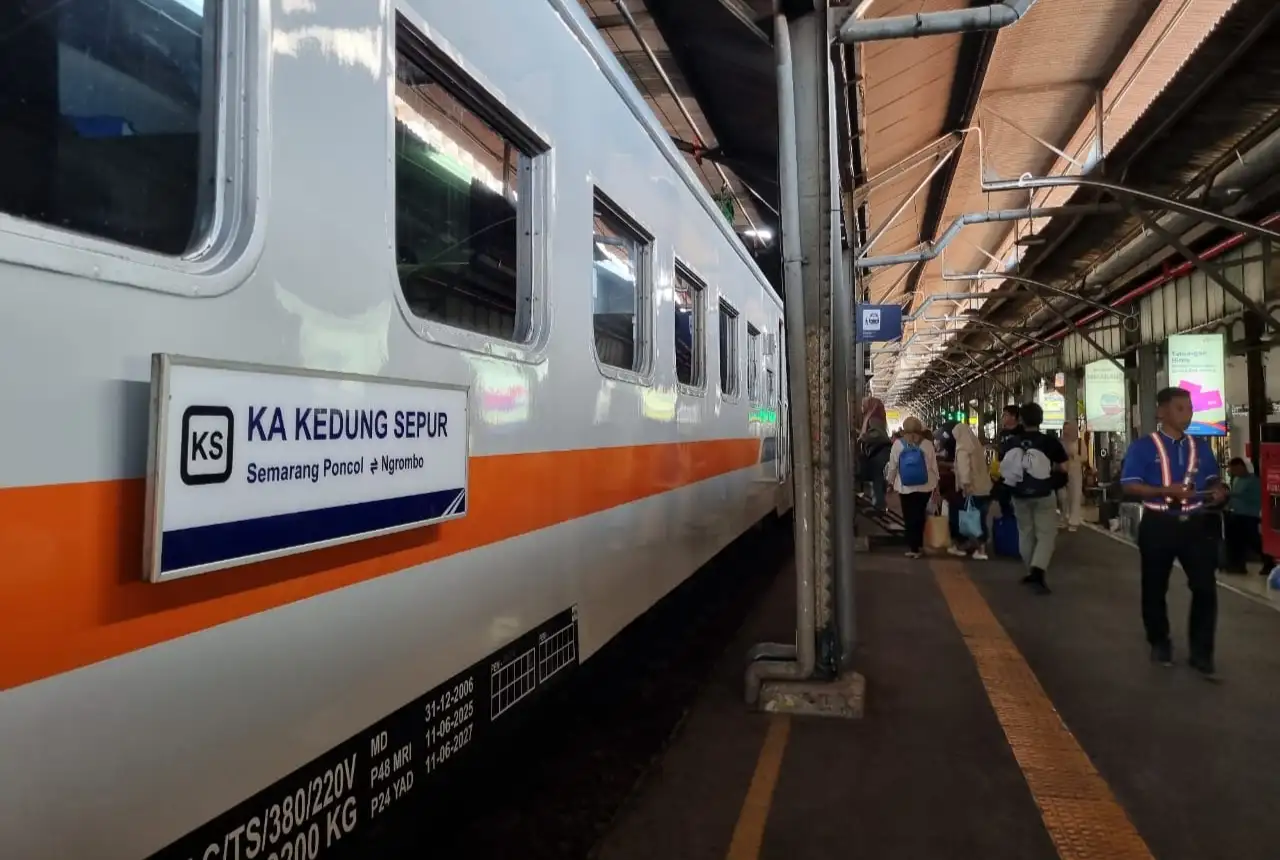 Mantap! Kereta Subsidi Jadi Tulang Punggung Transportasi Murah di Semarang