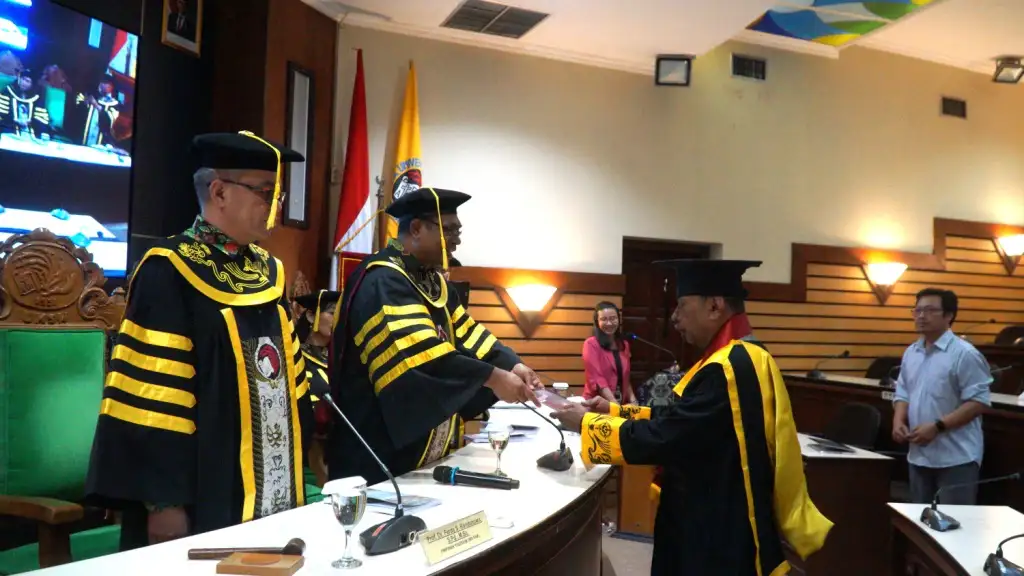 UKSW Kukuhkan Doktor Sosiologi Agama, Tawarkan Konseling Berbasis Budaya Papua