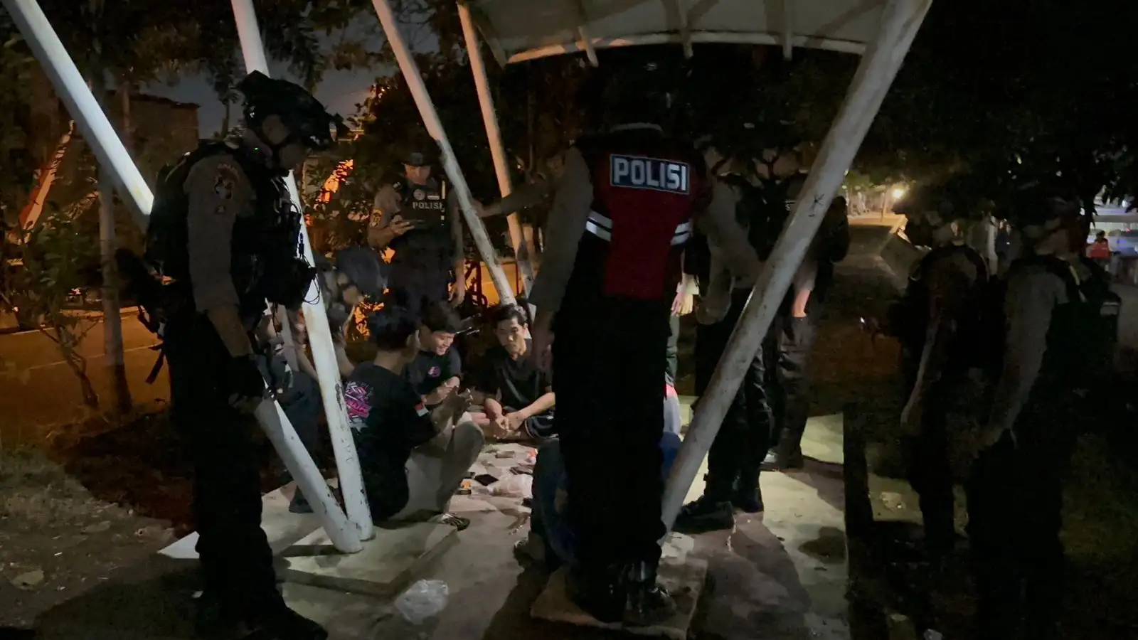 3 Pemuda Grobogan Ditangkap Polisi saat Pesta Miras di Bendungan Tirtonadi Solo