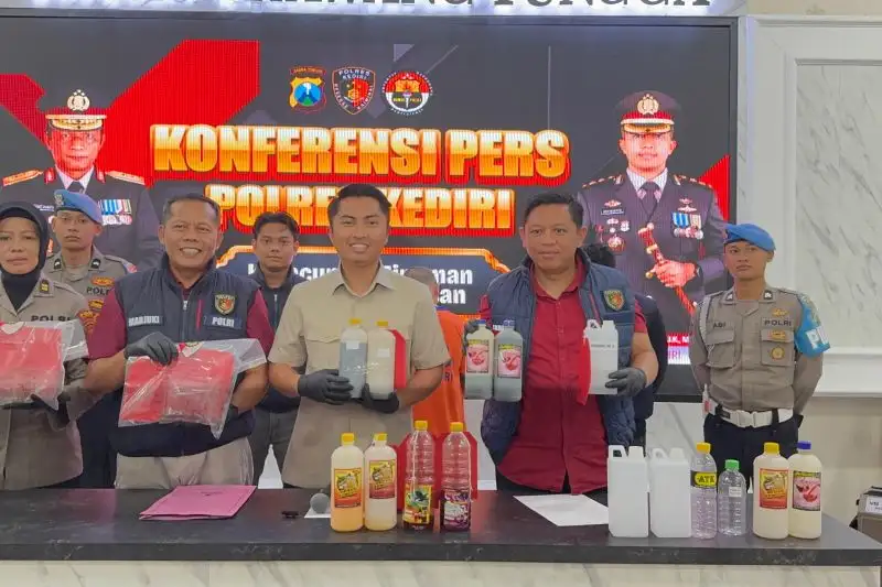 3 Warga Kediri Meninggal Usai Tenggak Miras Oplosan, Polisi Tangkap Penjual