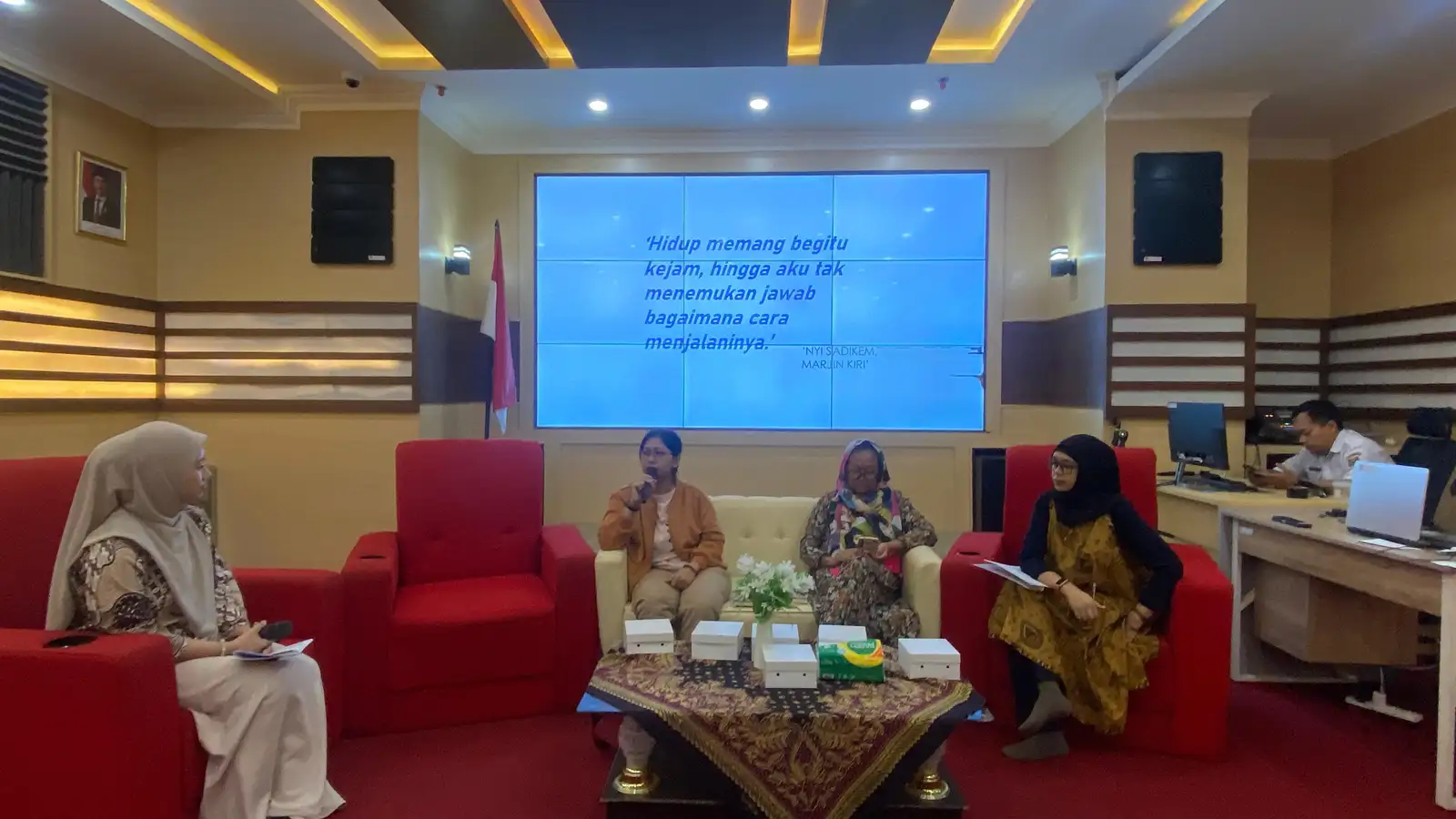 Bedah Buku Nyi Sadikem Kupas Tradisi Gowok di Pernikahan Politis Kaum Priyayi