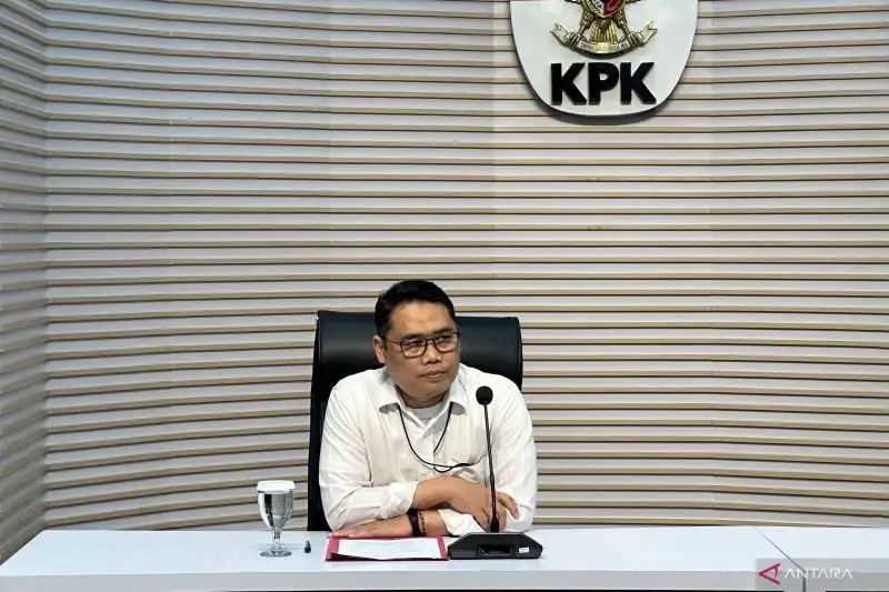 KPK Tetapkan 2 Legislator Jadi Tersangka Korupsi CSR Bank Indonesia, Siapa?