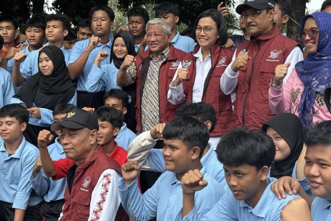 Pemerintah Siapkan 15.000 Laptop untuk Siswa Sekolah Rakyat