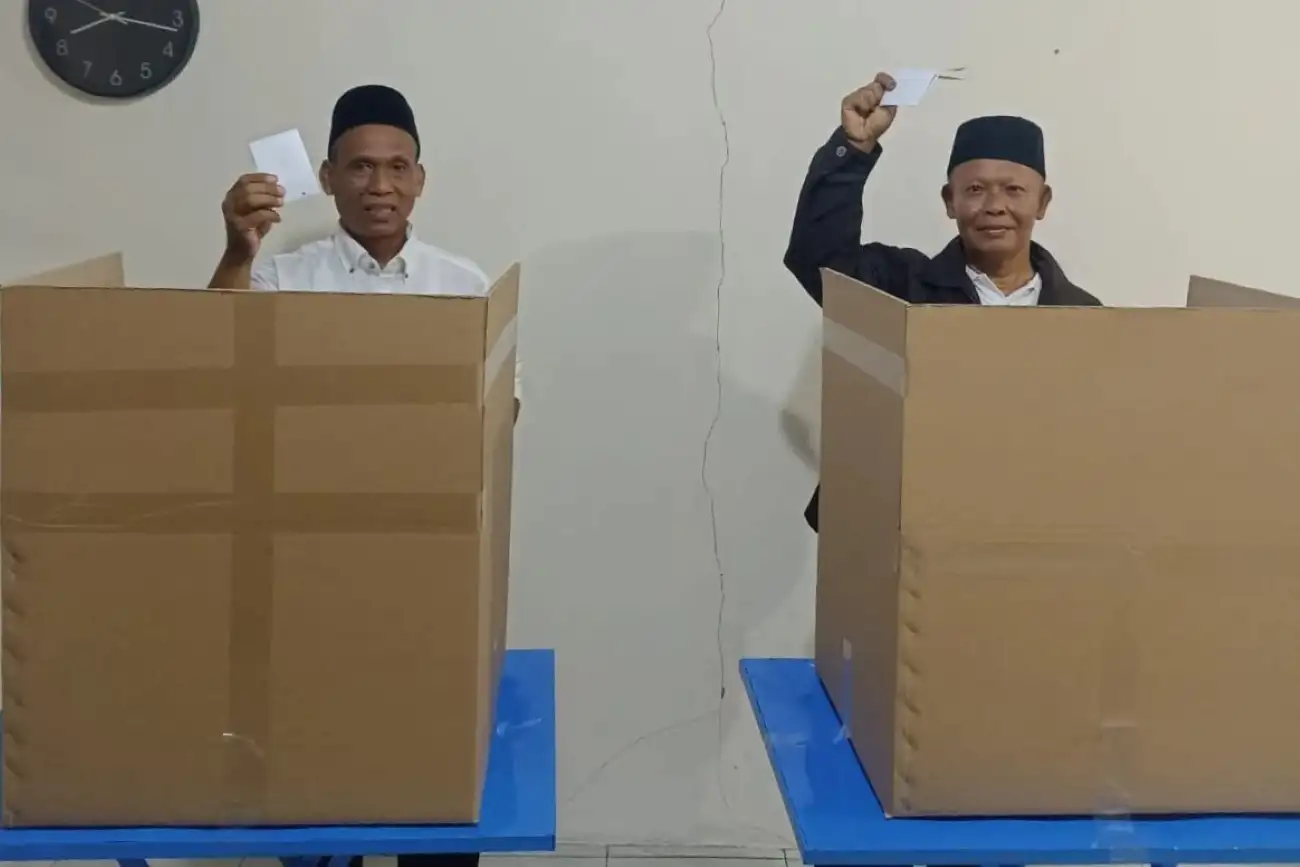 Warga Manahan Klaten Gelar Pilkaret Rasa Pemilu, Habis Nyoblos Santap HIK