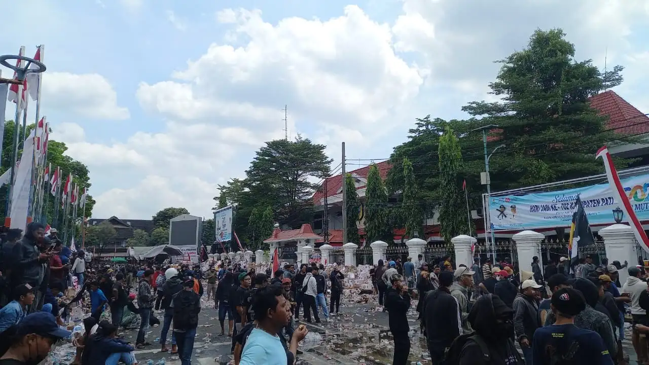 Anggota DPR Sebut Bupati Pati Tak Boleh Dilengserkan lewat Anarkisme