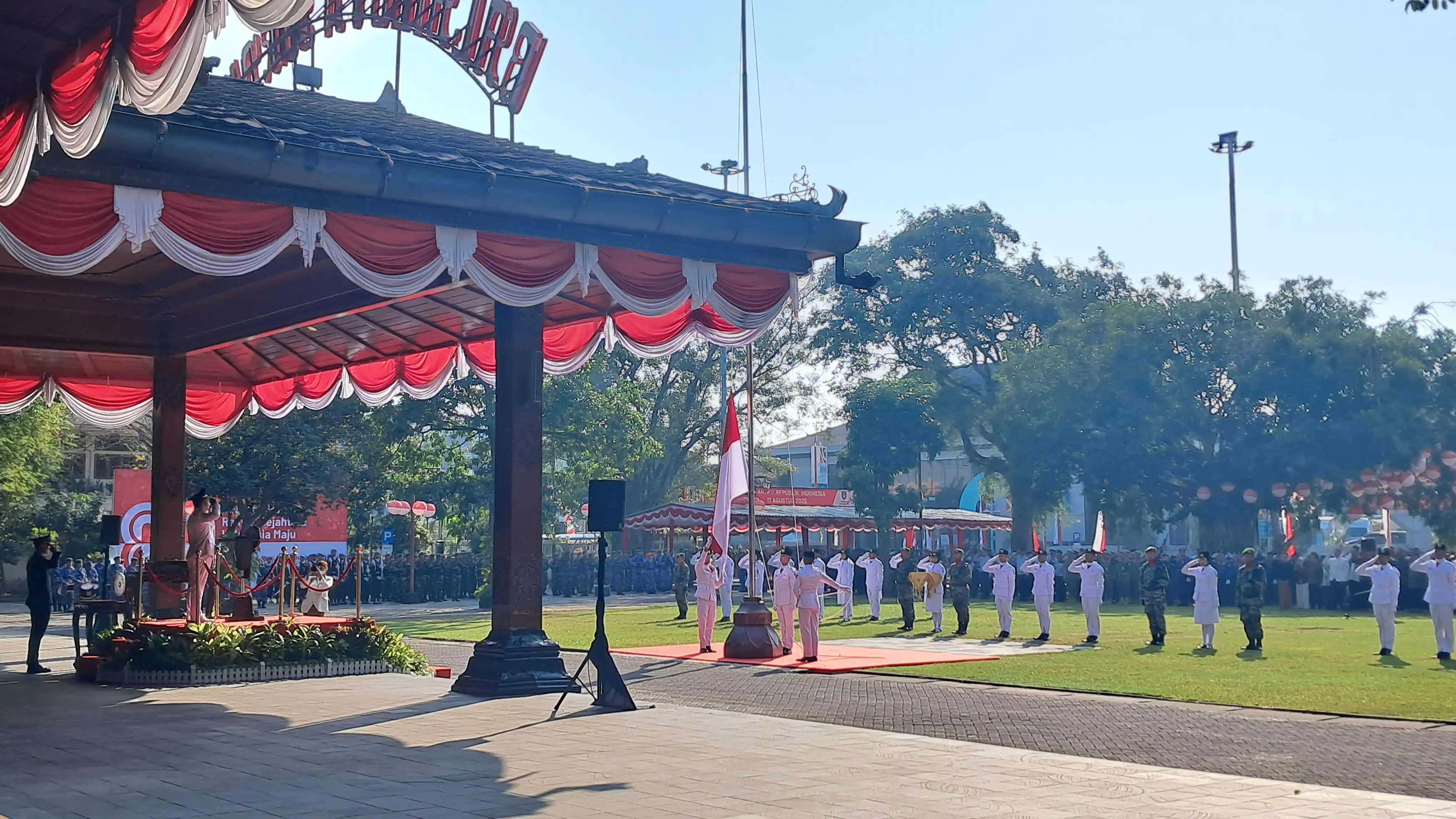 Wali Kota Solo Respati Ardi Jadi Inspektur Upacara HUT RI di Balai Kota