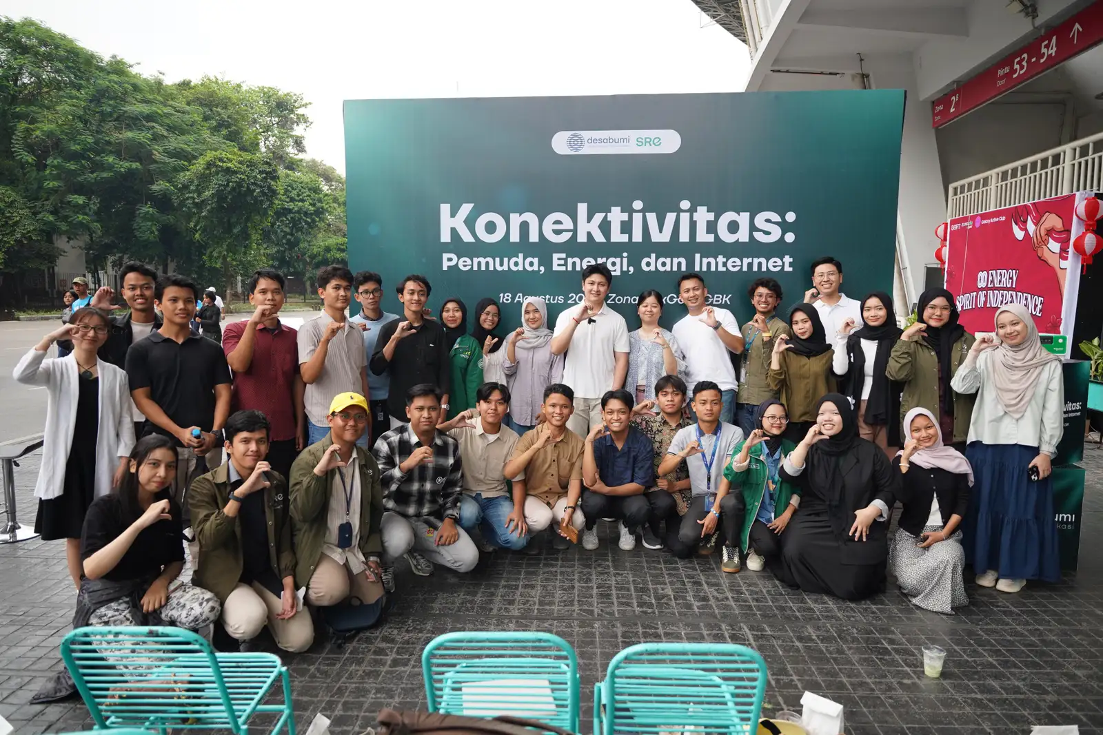Desa Bumi Donasikan Paket Pembelajaran Sistem Energi Surya ke 20 Kampus