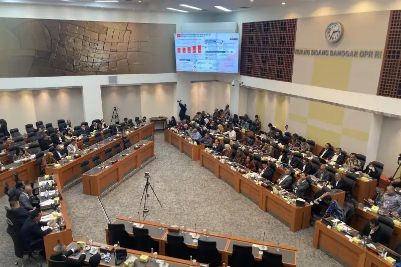 Anggaran untuk Guru, Dosen & Tenaga Pendidik Direvisi, Naik Jadi Rp274,7 Triliun