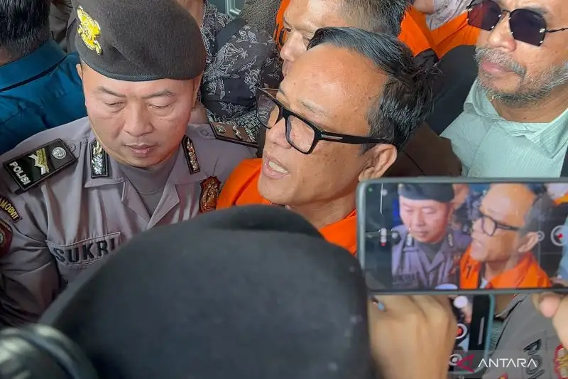 Jadi Tersangka Pemerasan, Wamenaker Ebenezer Harap Dapat Amnesti dari Presiden