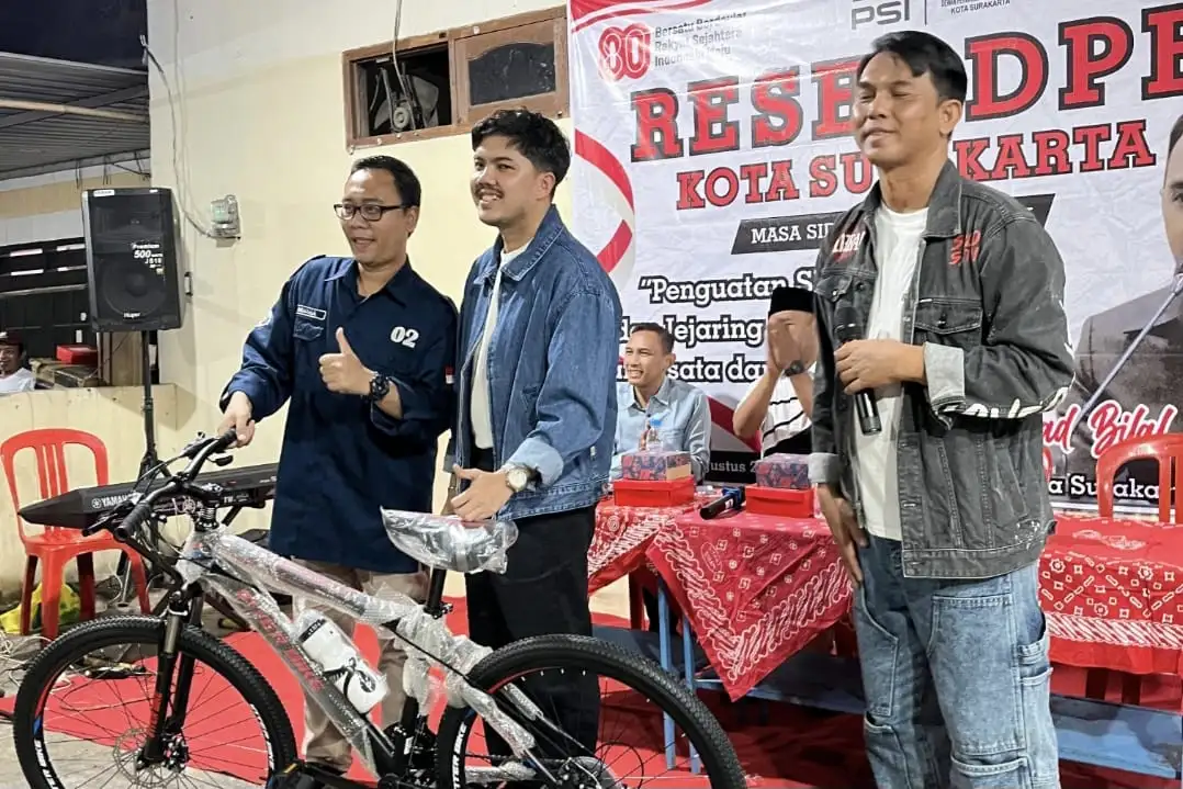 Gabung PSI, Keponakan Jokowi Mulai Dikenalkan ke Warga Solo