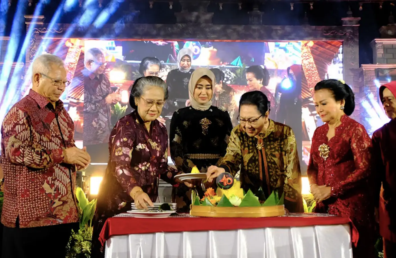 Berusia 40 Tahun, Ini Sejarah dan Nama Asli Gedung Wanita Manahan Solo