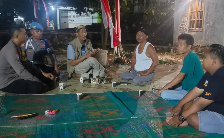 Cegah Kejahatan, Polsek Kedawung Sragen Giatkan Serenteng Kopi Kamtibmas