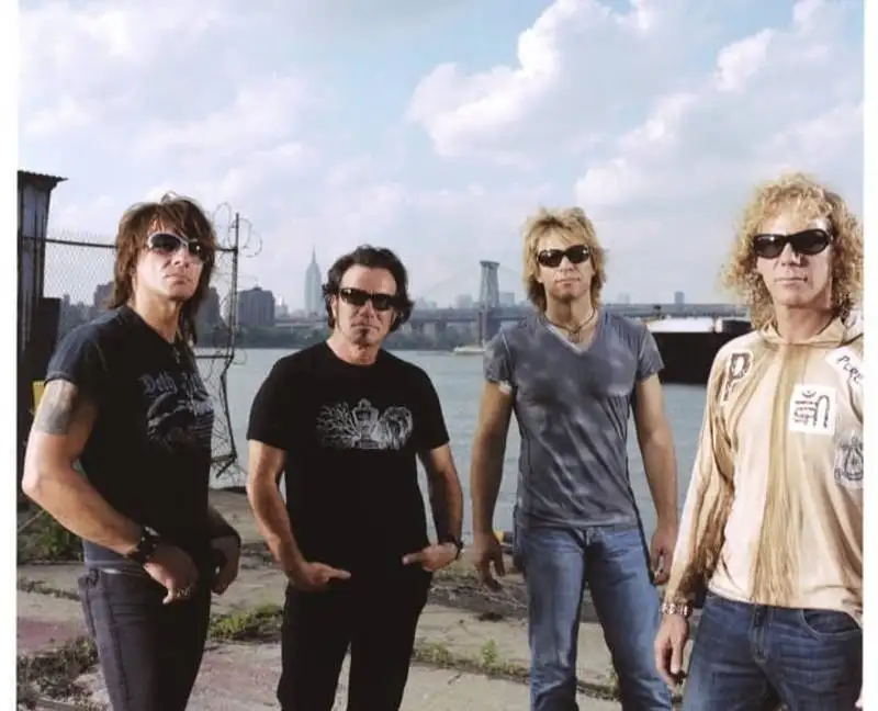 Bon Jovi Gandeng Bruce Springsteen hingga Avril Lavigne di Album Forever