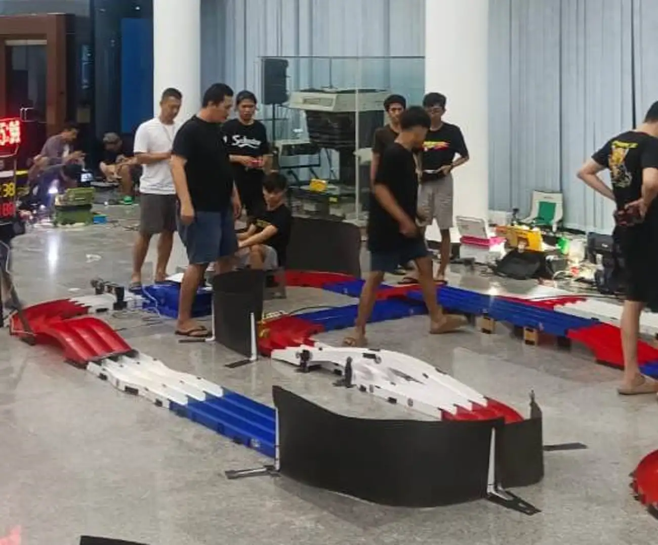 Seru, Komunitas Mini4WD Solo Gelar Turnamen Nobitakun Sowan ing Solo