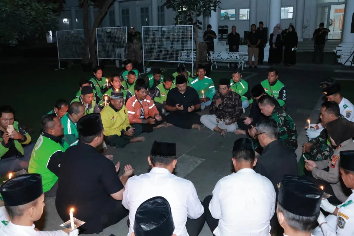Bupati Karanganyar Gelar Doa Bersama untuk Driver Ojol Affan Kurniawan