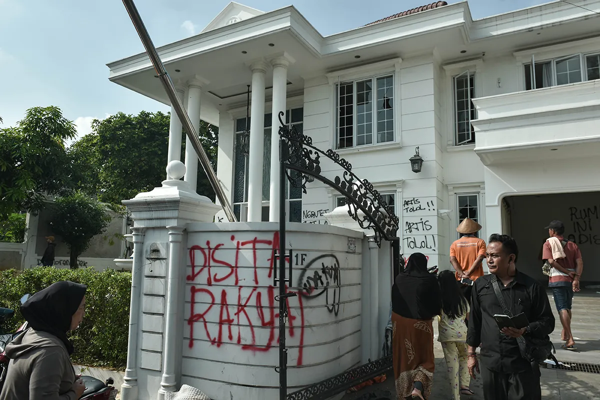 Penampakan Rumah Uya Kuya Usai Dijarah dan Dirusak Massa