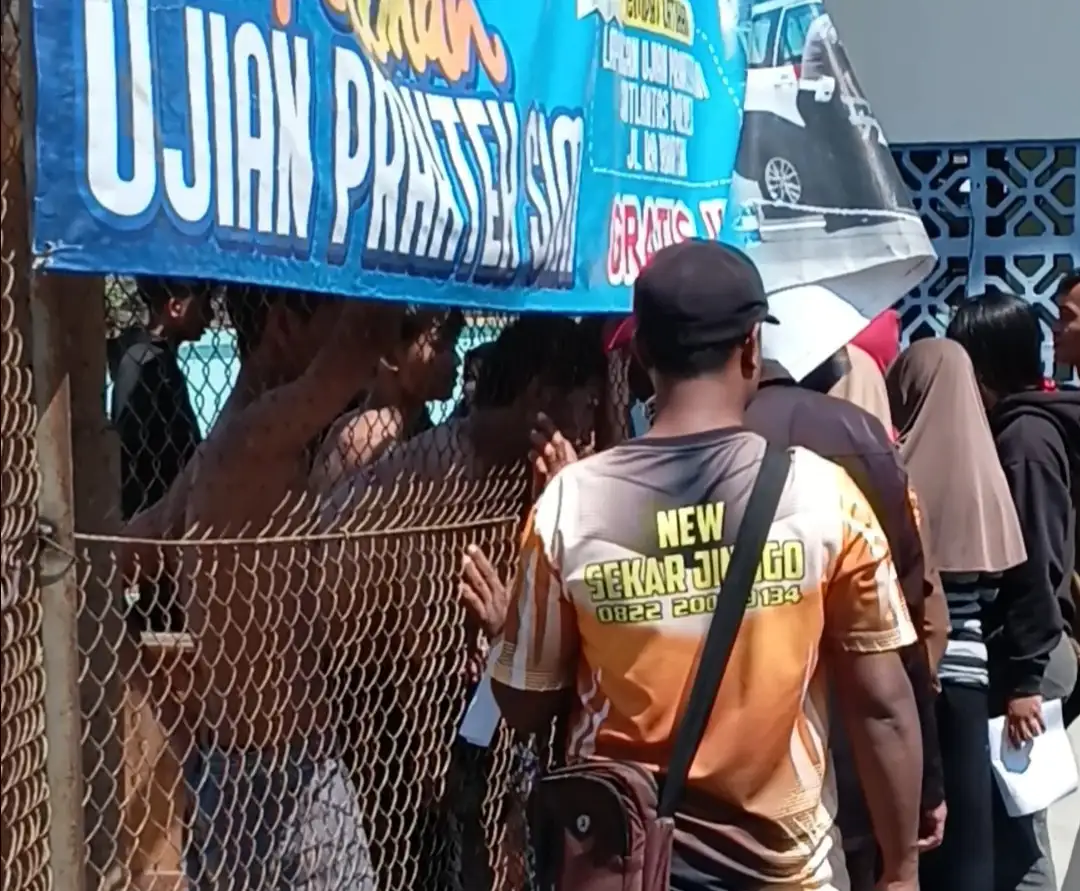 73 Orang Ditangkap Polres Sragen karena Berbuat Onar, Ortu Jenguk Bawakan Es Teh