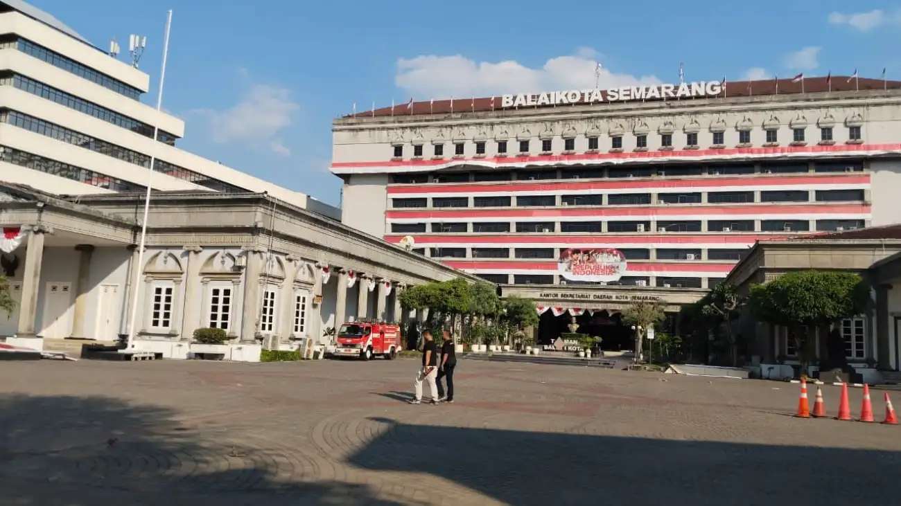 Amankan Objek Vital, Aparat Gabungan Siaga Jaga Kompleks Balai Kota Semarang