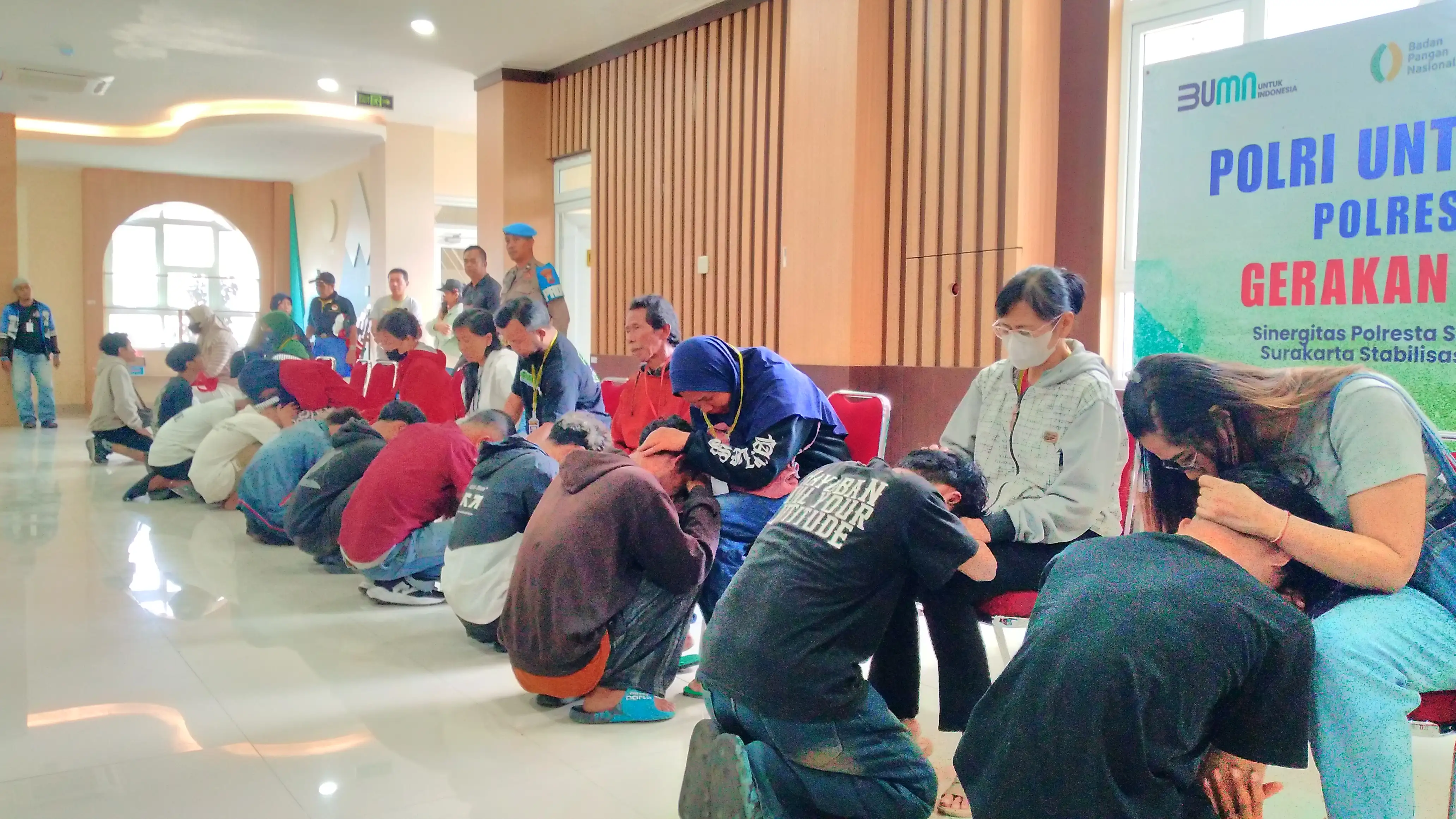 Isak Tangis Warnai Pembebasan 65 Anak Diduga Terlibat Aksi Massa di Solo