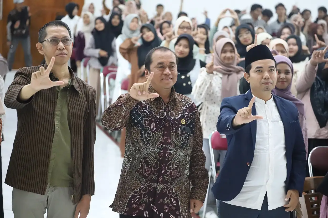UIN Surakarta Beri Penguatan Moderasi Beragama Bagi Mahasiswa Baru FAB