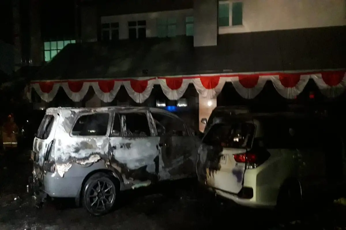 Demo Ricuh di Kompleks Gubernur Jateng, Ini Daftar Kerusakan Akibat Aksi