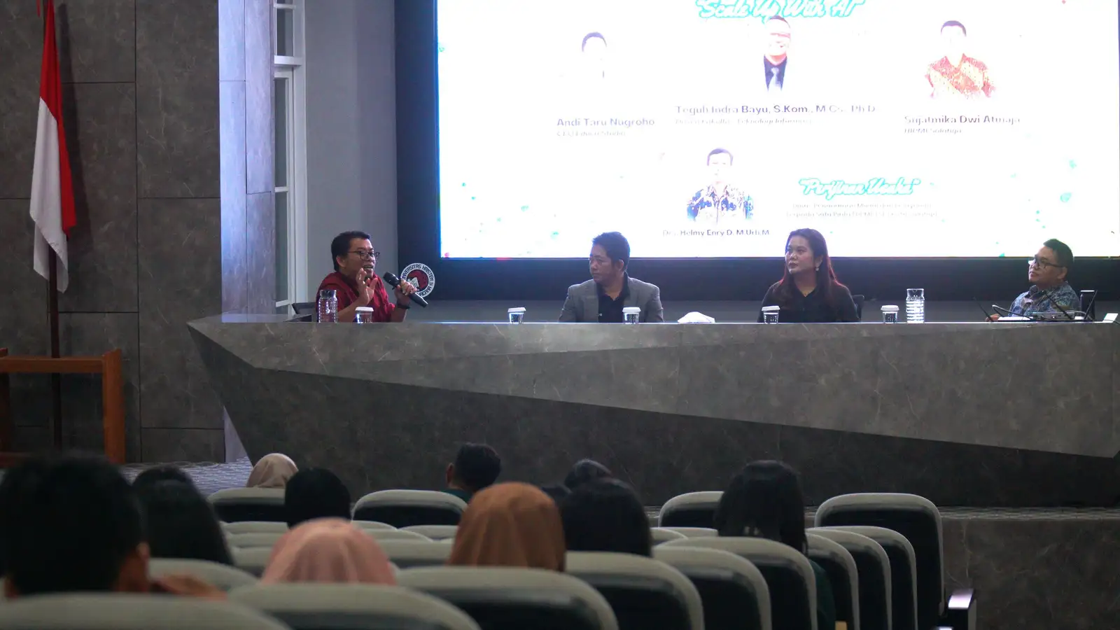 Gelar Your Proud Batch 3, UKSW Teguhkan Spirit Kewirausahaan Muda Berbasis AI