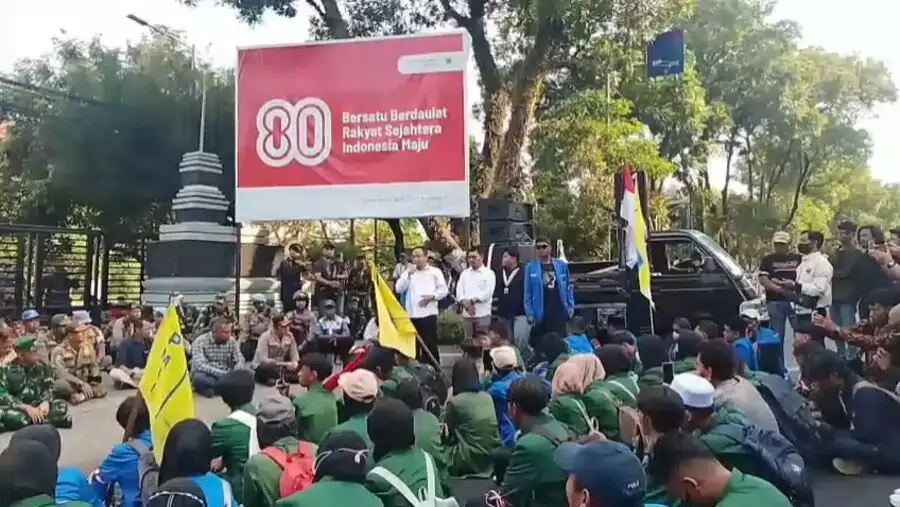 Mahasiswa Magetan Gelar Demo, Kritik Pengadaan Mobil Dinas hingga Kinerja Dewan