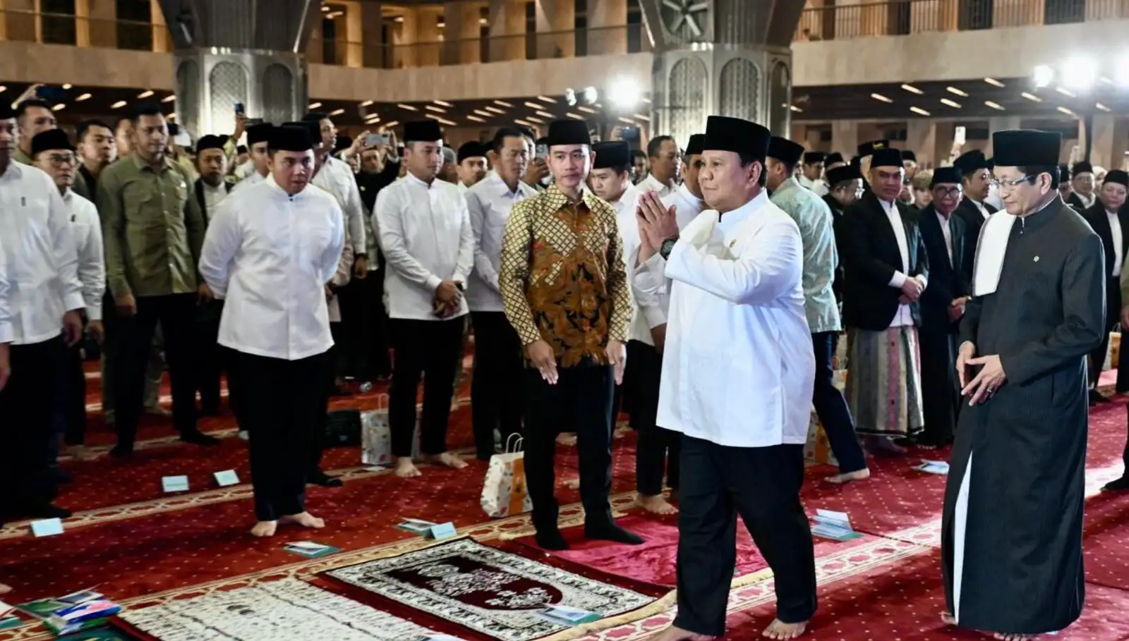 Peringati Maulid, Prabowo Ajak Umat Islam Teladani Akhlak Nabi Muhammad SAW