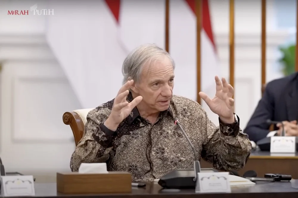 Ray Dalio Terima Bintang Tanda Jasa Utama dari Presiden Prabowo
