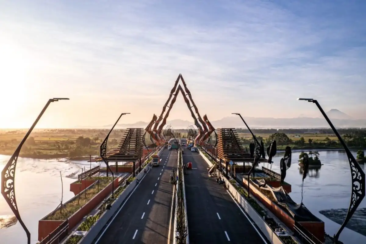Jembatan Pandansimo Jadi Ikon Baru di Selatan Jogja