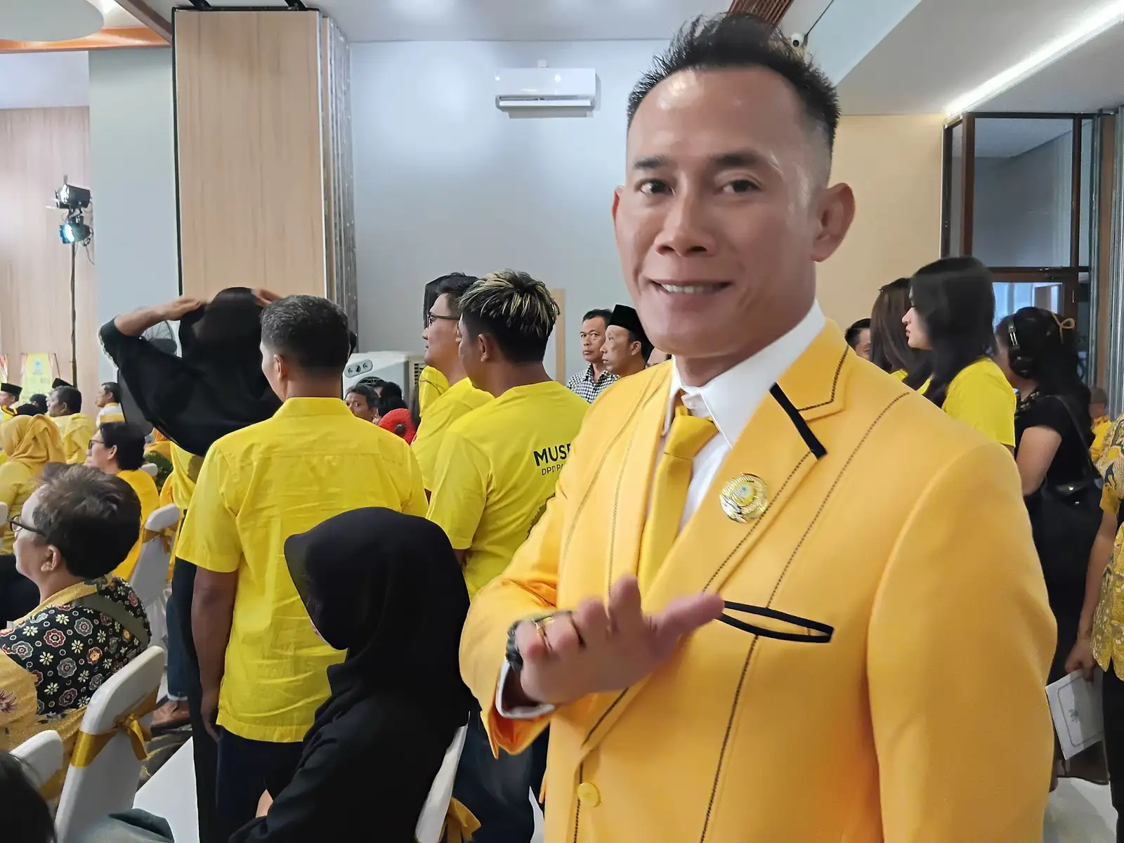 Uzbekcha nikoh seks Kokrak qattiq blowjob