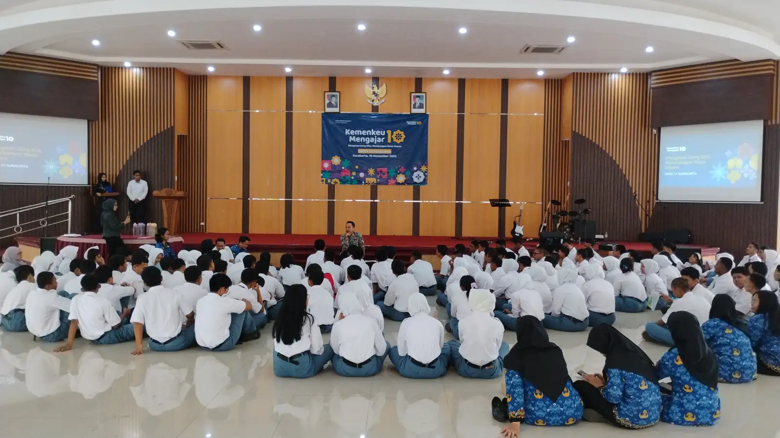Kemenkeu Mengajar Hadir di 10 Sekolah Kota Solo, Respati Ikut Beri Inspirasi