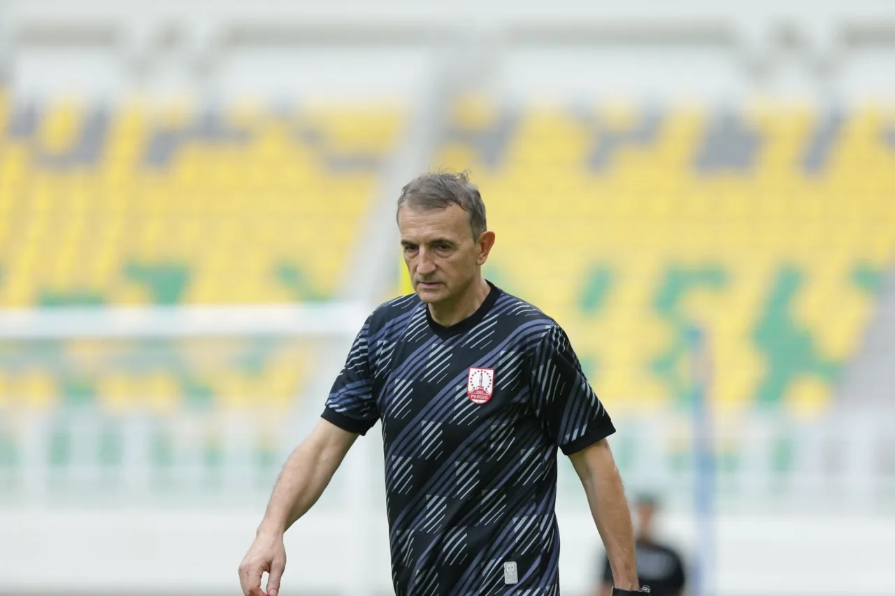 Turun Kasta, Persis Solo Resmi Berpisah dengan Coach Milo