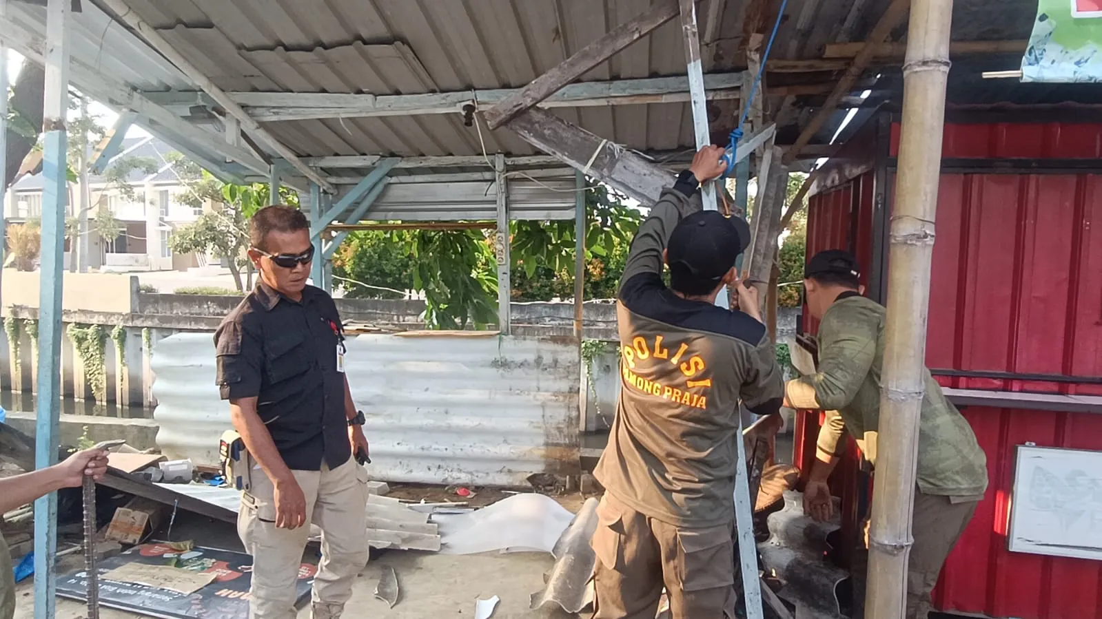 Tak Berizin, PKL & Parkir Liar di The Park Mal Semarang Dibongkar Satpol PP