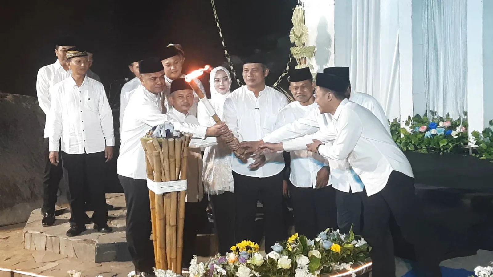 Kirab Obor Awali Rangkaian Niti Tilas HUT Boyolali, Bupati Kenang Jasa Sesepuh