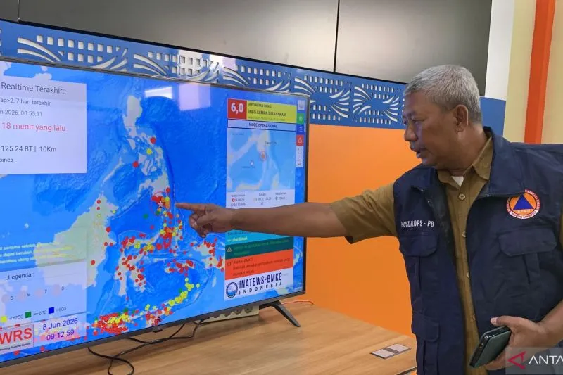BNPB Siaga Evakuasi Warga Pesisir 3 Pulau, Tsunami Terpantau Capai 75 Cm
