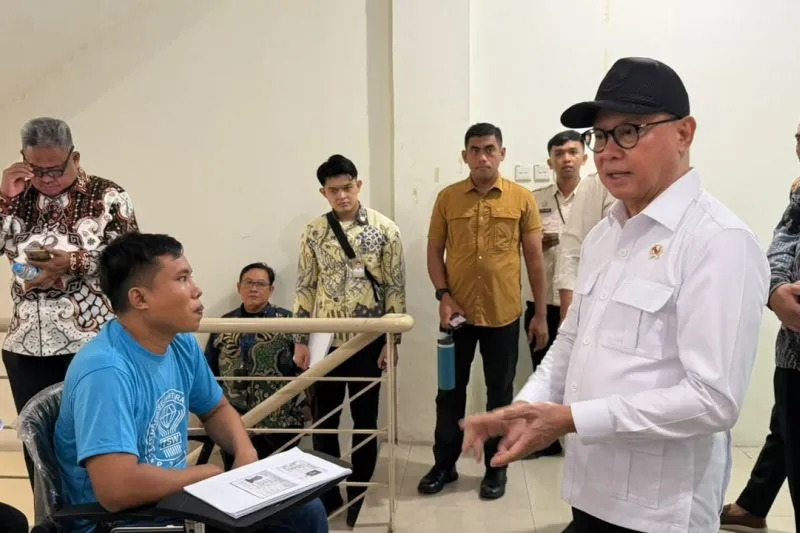 Jadi Korban Penipuan Calo, Sejumlah Calon PMI asal Surabaya Terlantar di Batam