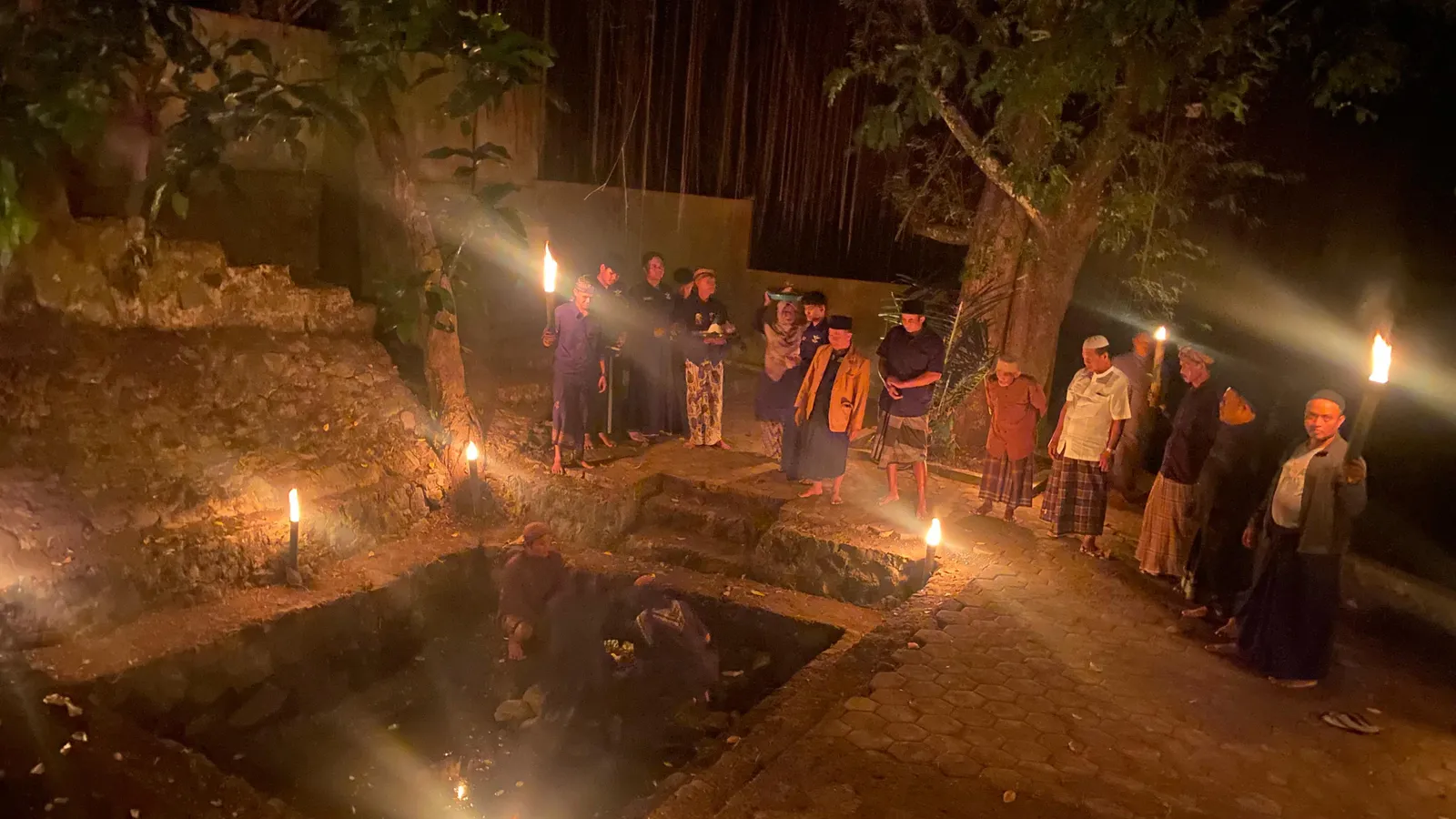 Tradisi Rancak Gringsingan di Boyolali, Warga Keliling Kampung Sambut 1 Sura