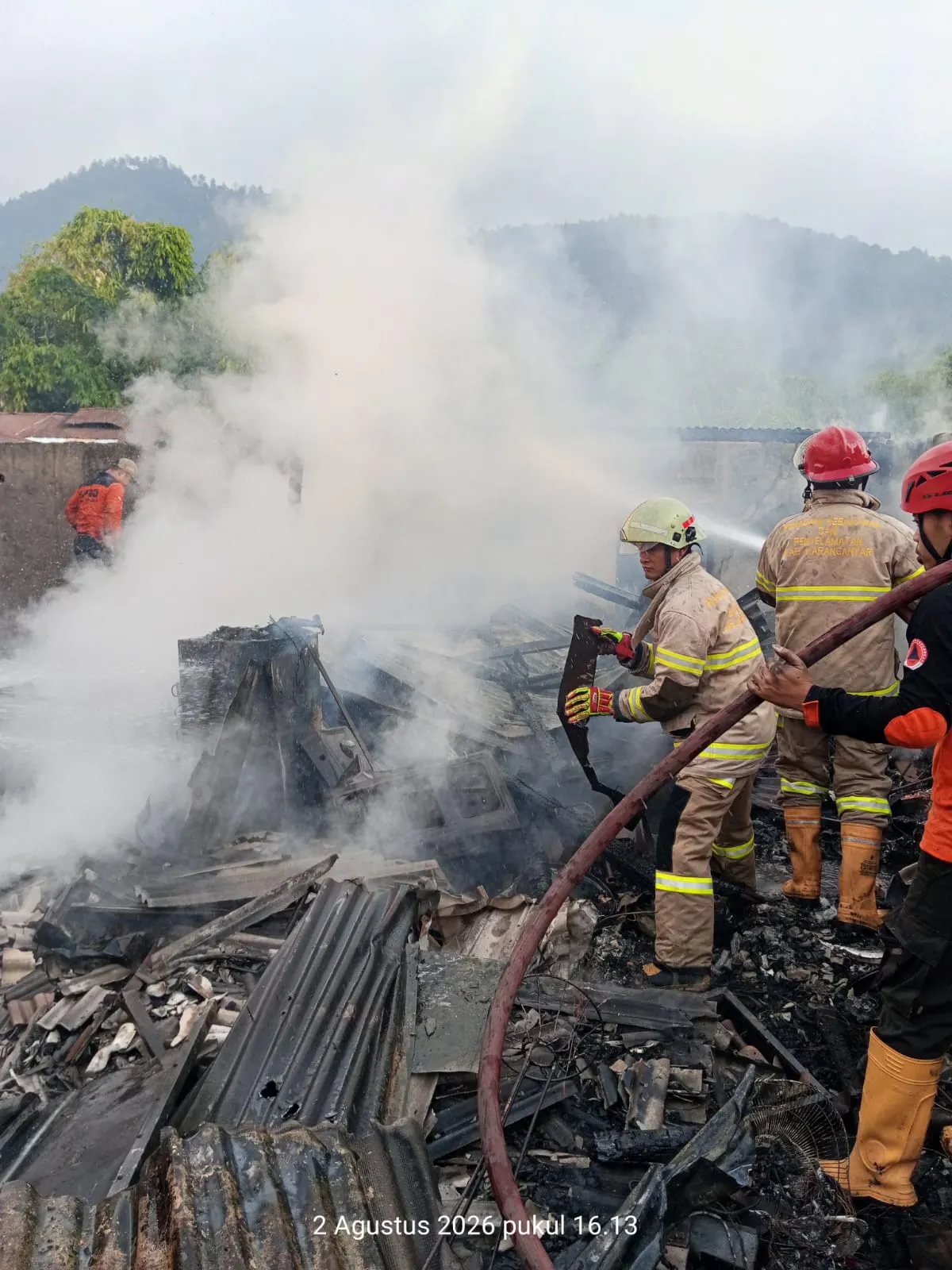 Ditinggal Arisan, Rumah Tukang Servis di Tawangmangu Ludes Terbakar