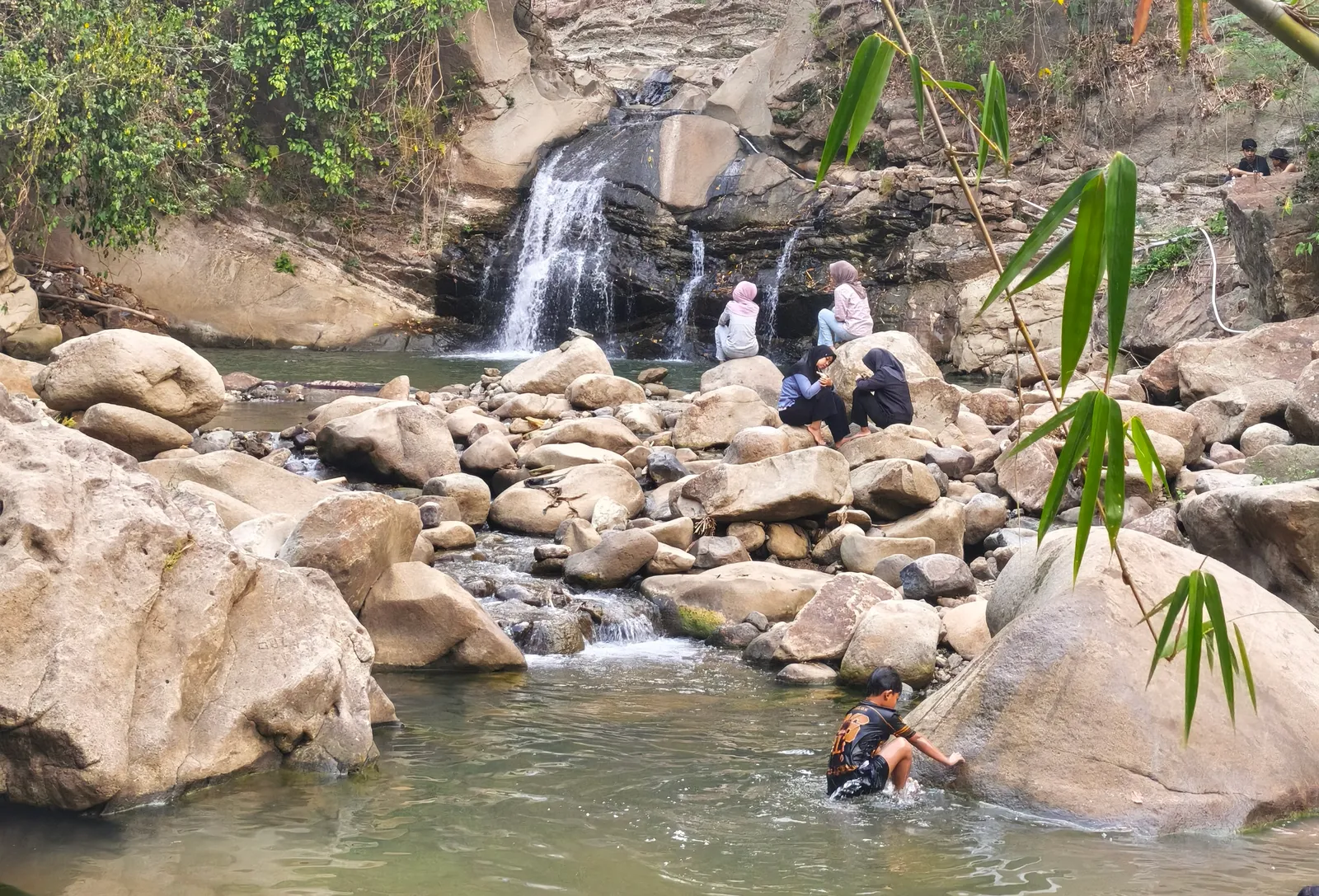 Menikmati Ketenangan dan Keindahan di Curug Gribik Gunungpati Semarang