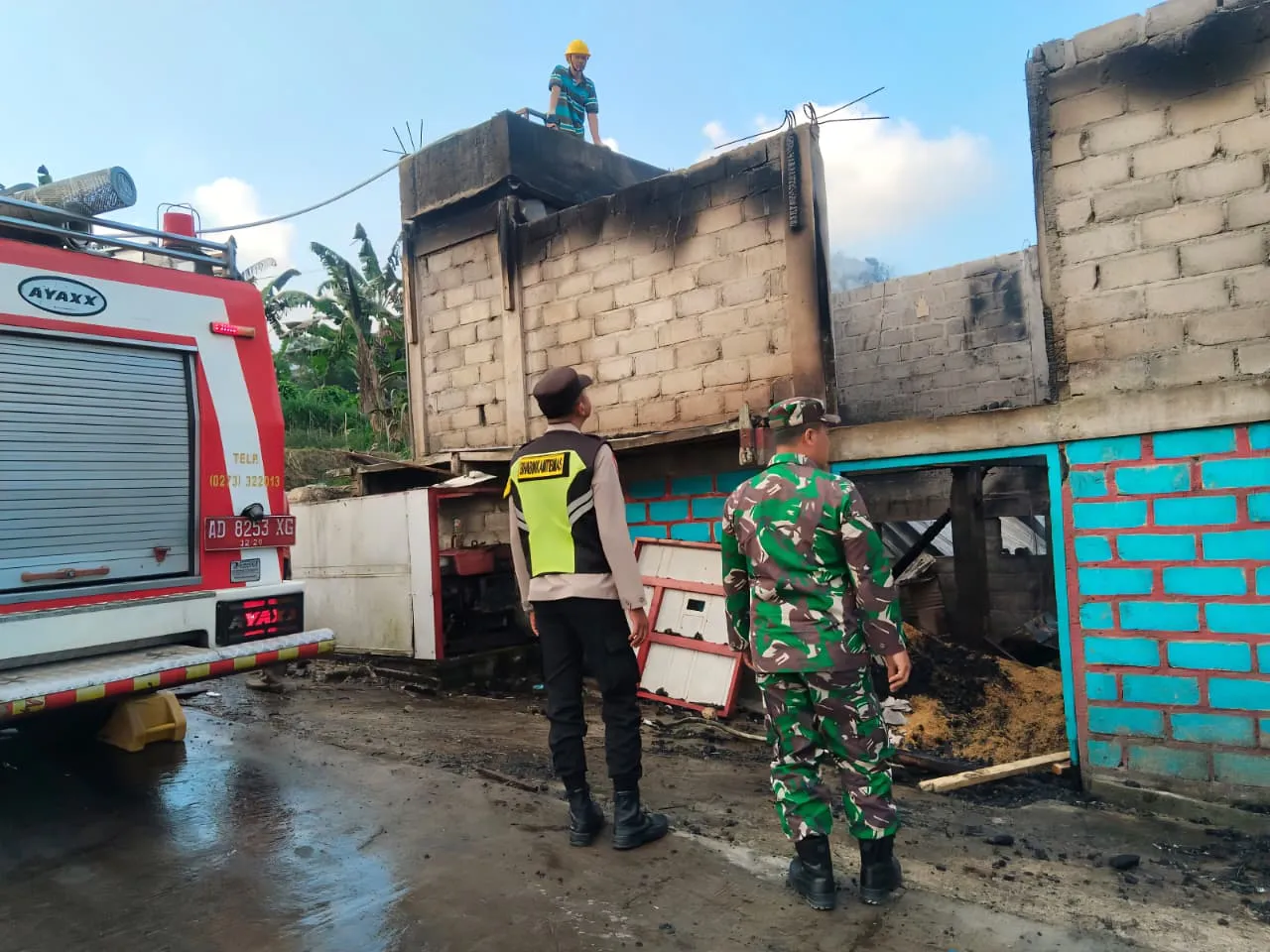 Kandang 7.000 Anak Ayam di Slogohimo Terbakar, Rugi Rp700 Juta