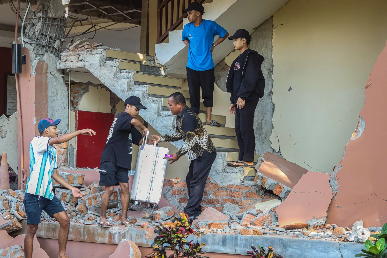 Sesar Flores Berulang Kali Picu Gempa Merusak, Ini Catatan Sejarahnya