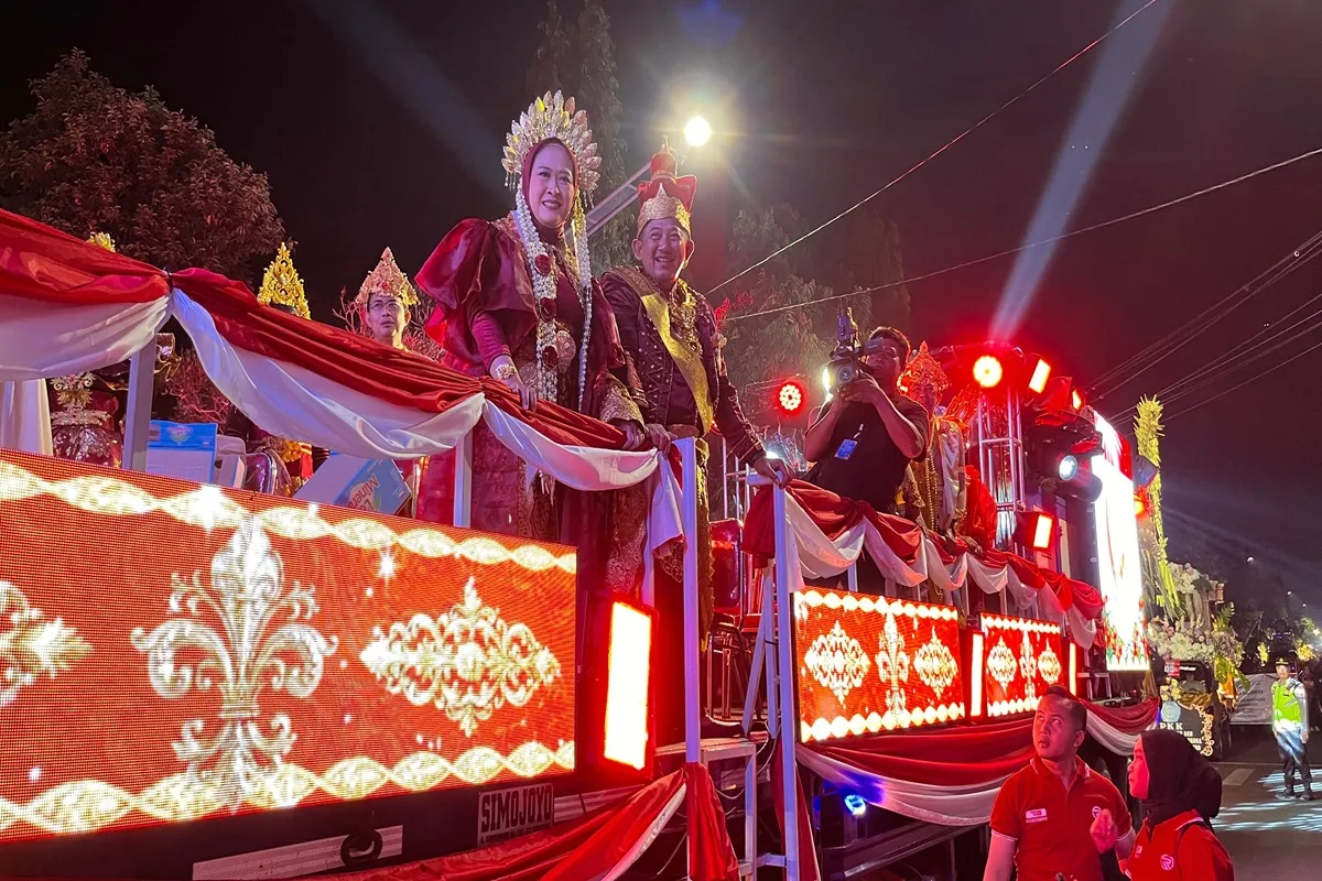 Meriah! Eco Culture Night Carnival Karanganyar Bawa Pesan Bhinneka Tunggal Ika