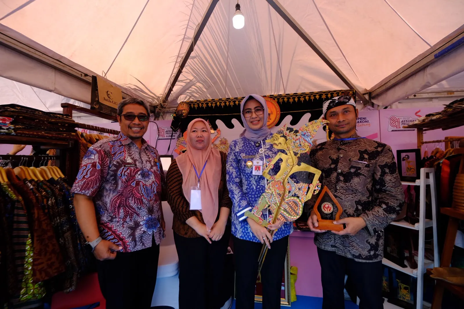 Produk Unggulan Kota Solo Ramaikan Pameran UMKM HUT Ke-81 Jateng di Semarang