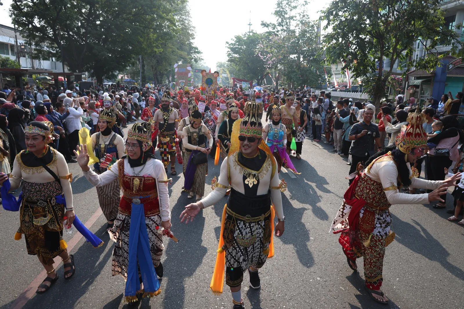 Semarak Pawai Pembangunan 2026 di Jalan Slamet Riyadi Solo