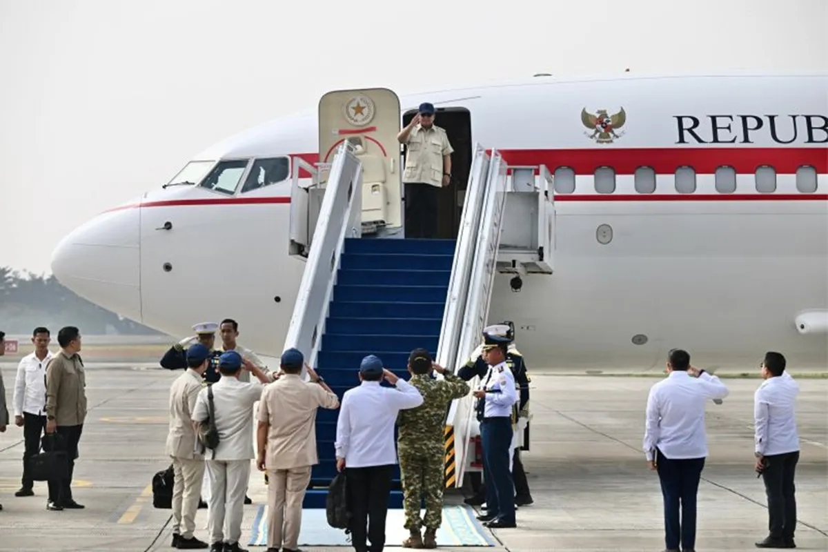 2.945 Titik Panas Terdeteksi di Sumatra, Prabowo Tinjau Karhutla