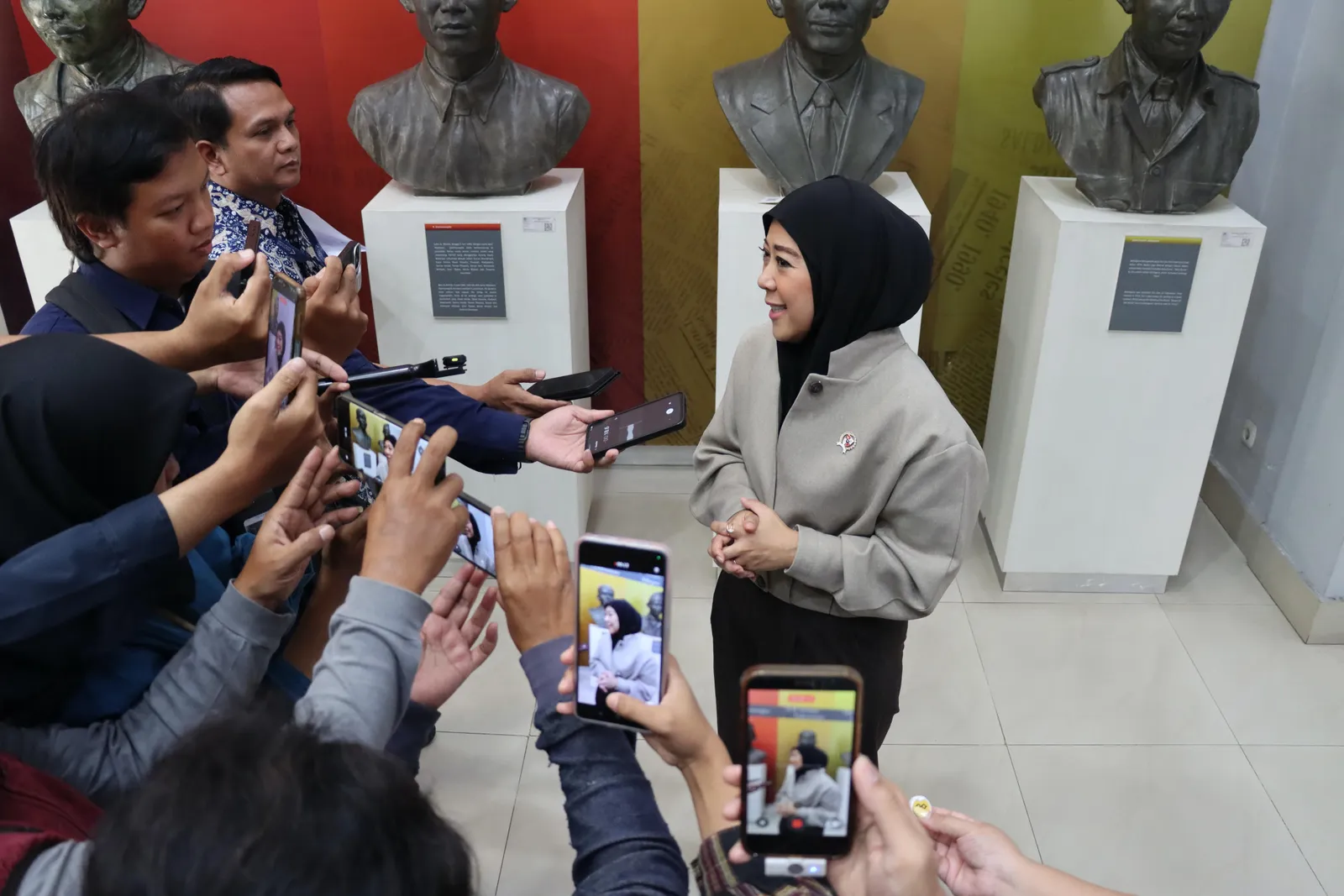 Kasus Warga Jual Starlink, Menkomdigi: Pidana Harusnya Jadi Solusi Terakhir