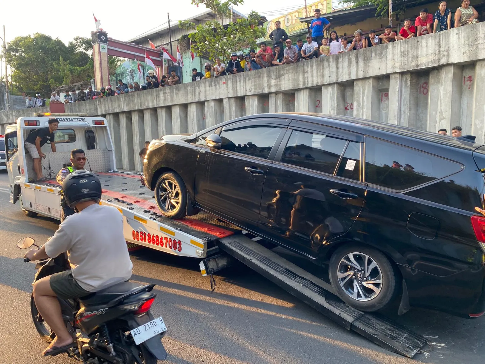 3 Mobil Terlibat Kecelakaan Lalu Lintas Beruntun di Viaduk Gilingan Solo